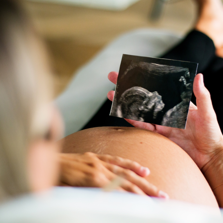 了解宫内人工授精（IUI）与体外受精（IVF）的区别